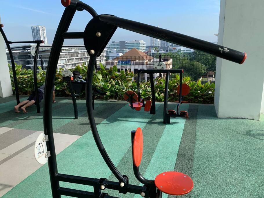 Stylish Romantic Couples Getaway - Netflix&Relax 7 Cyberjaya Luaran gambar