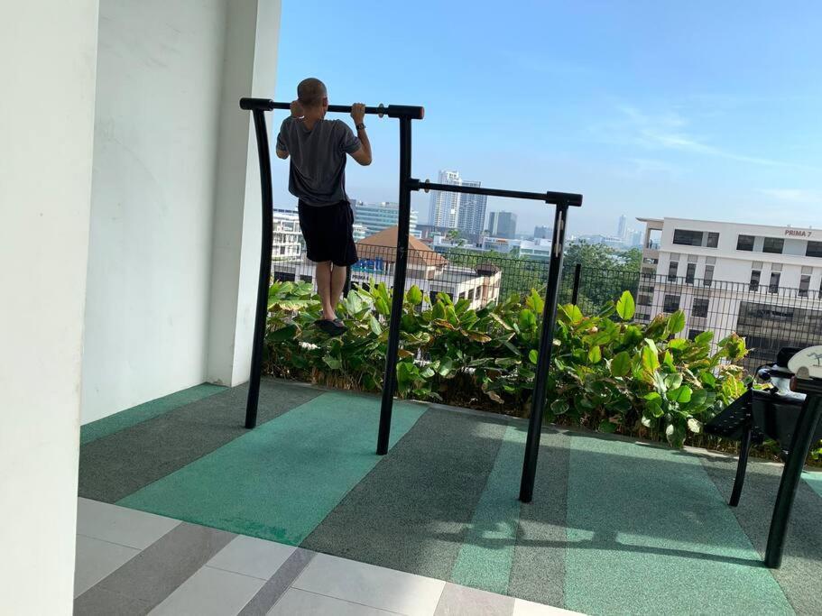 Stylish Romantic Couples Getaway - Netflix&Relax 7 Cyberjaya Luaran gambar