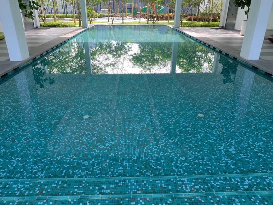 Stylish Romantic Couples Getaway - Netflix&Relax 7 Cyberjaya Luaran gambar